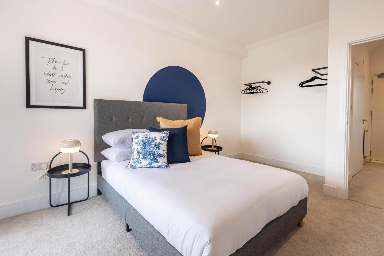 Modern Apartments With Balcony In Merton Near Wimbledon By Sojo Stay Mitcham Exterior photo