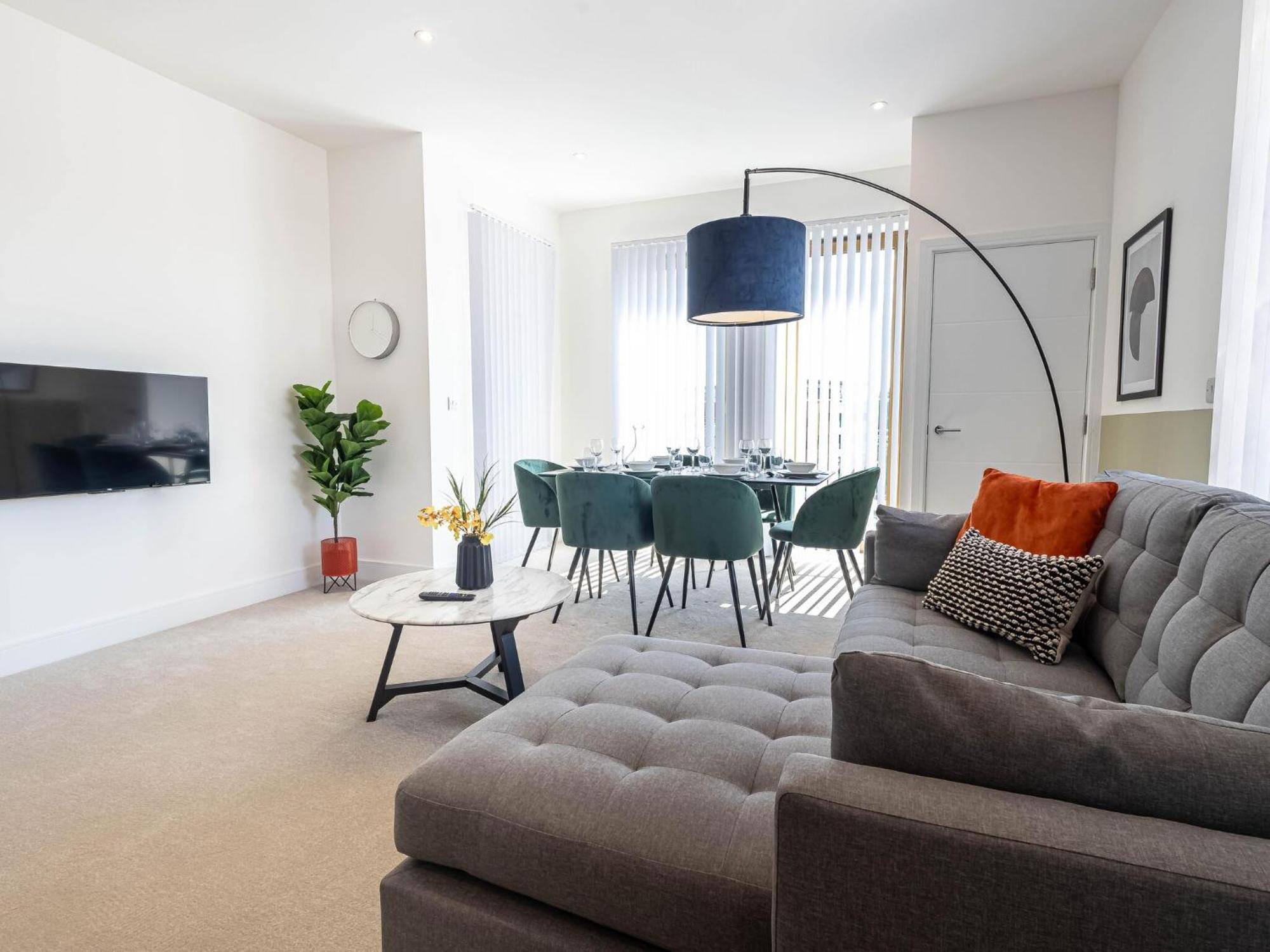 Modern Apartments With Balcony In Merton Near Wimbledon By Sojo Stay Mitcham Exterior photo