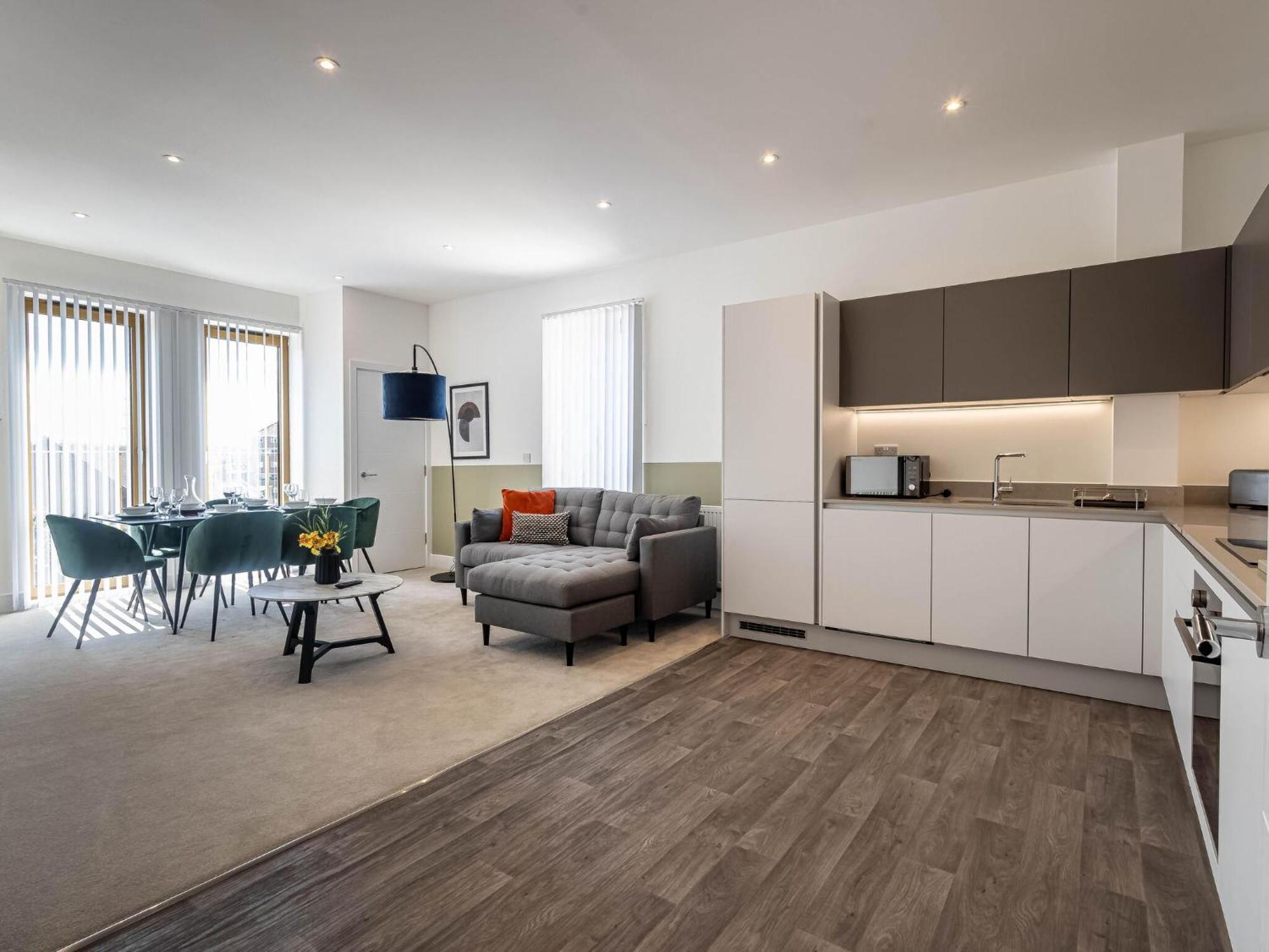Modern Apartments With Balcony In Merton Near Wimbledon By Sojo Stay Mitcham Exterior photo